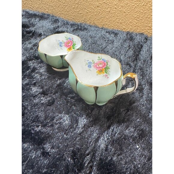 Vintage Queen Anne Bone China Creamer & Sugar Bowl Set Mint Green Floral Inside - Picture 2 of 8
